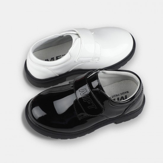Children's shiny leather shoes, baby host performance shoes with hollow laces, fashionable boys' magic-stick PU leather shoes Children's shiny leather shoes, baby host performance shoes with hollow laces, fashionable boys' magic-stick PU leather shoes